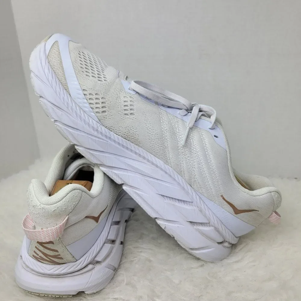 Hoka One One Clifton 6 White & Gold Rose Running Sneakers Shoes Size 11